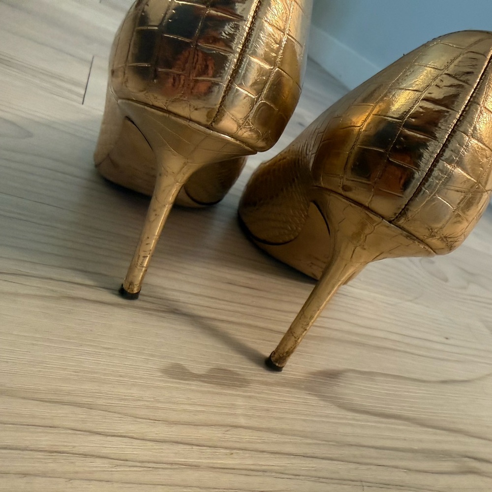 Jimmy Choo Metallic Gold Alligator Pumps - Picture 4 of 6